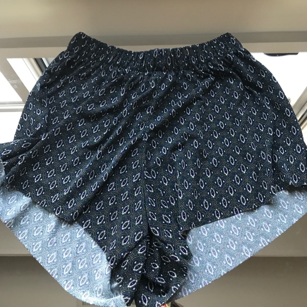 Brandy Melville Peacock Print Shorts in Size S