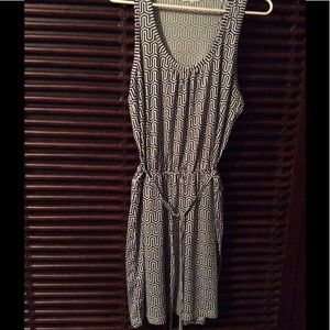 Mud Pie / size L / blue and white dress