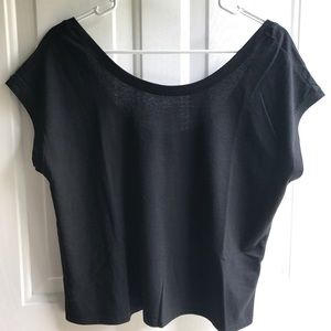 Fabletics Corner Tee in Black