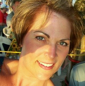 Meet your Posher, Marcia