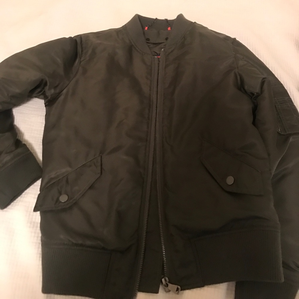 Bomber jacket