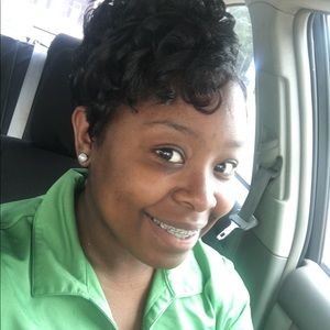 Meet your Posher, Jasmine