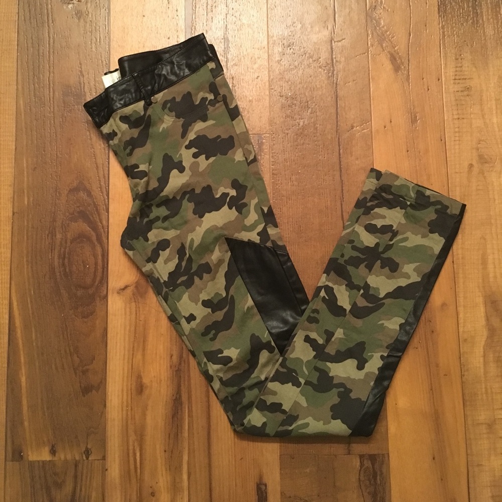 Hot Camo Pants