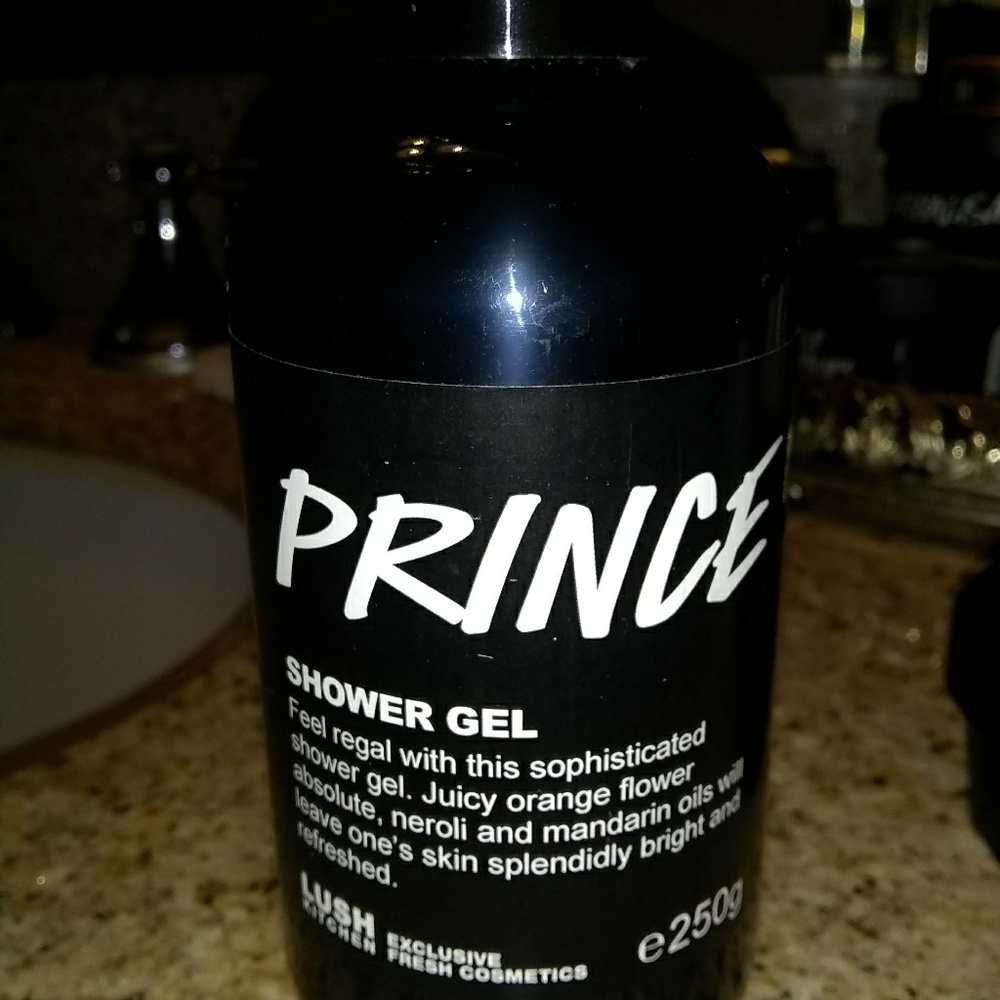 Lush cosmetics lush kitchens Prince shower gel