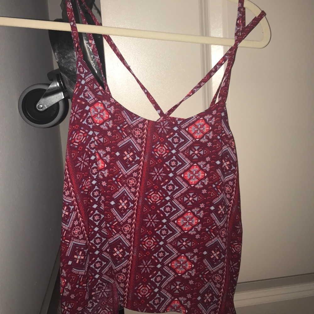 Crossed back tank top