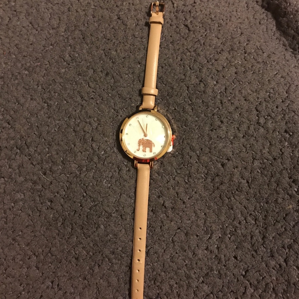 Small elephant watch 🐘