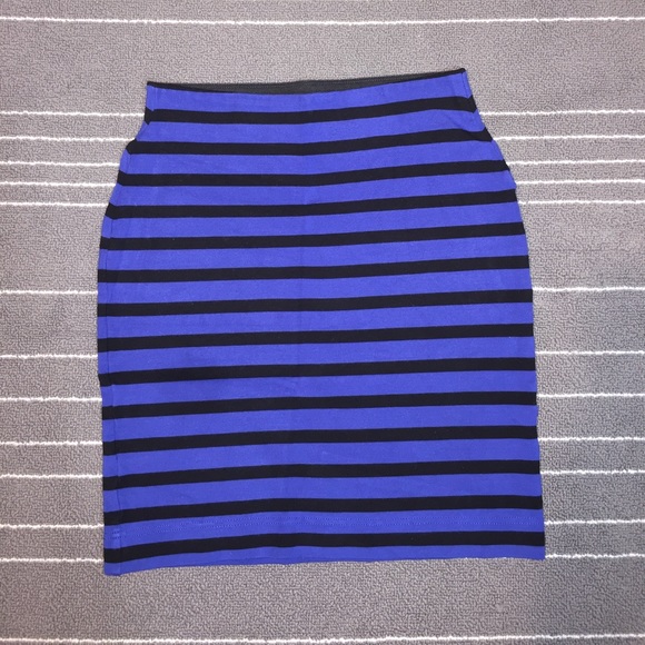 LOFT Dresses & Skirts - LOFT Striped Mini Skirt