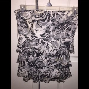 Ladies sleeveless blouse