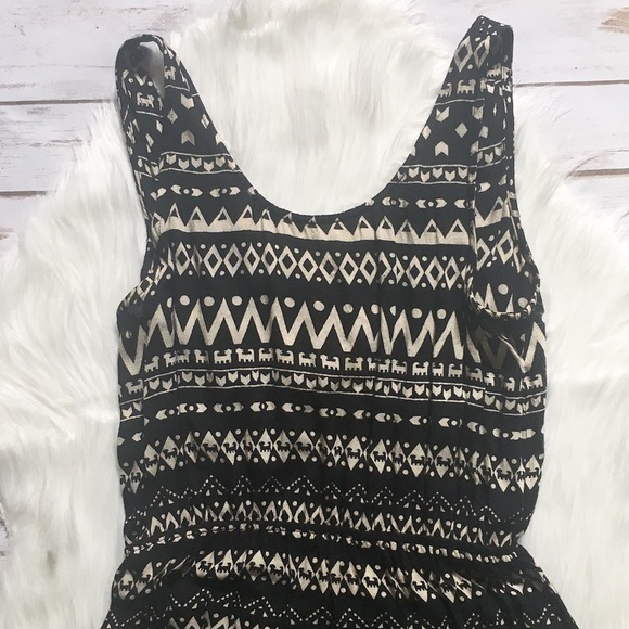 B&W Cut Out Back Dress - Picture 2 of 7