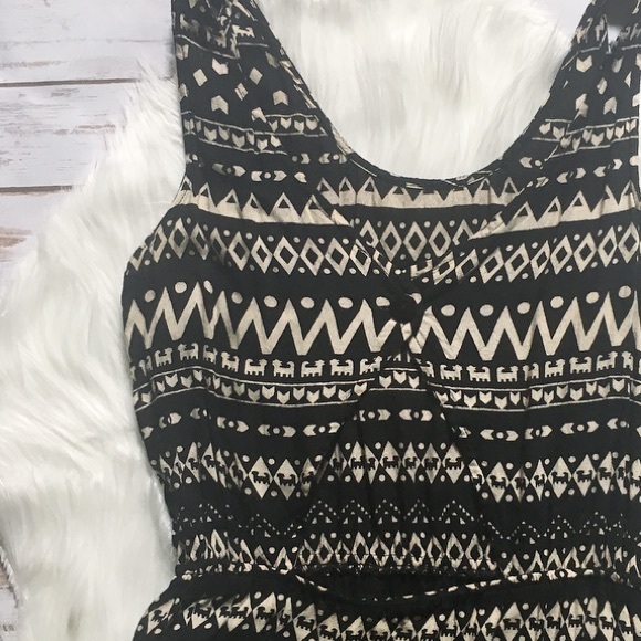 B&W Cut Out Back Dress - Picture 5 of 7