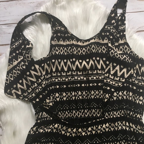 B&W Cut Out Back Dress - Picture 6 of 7