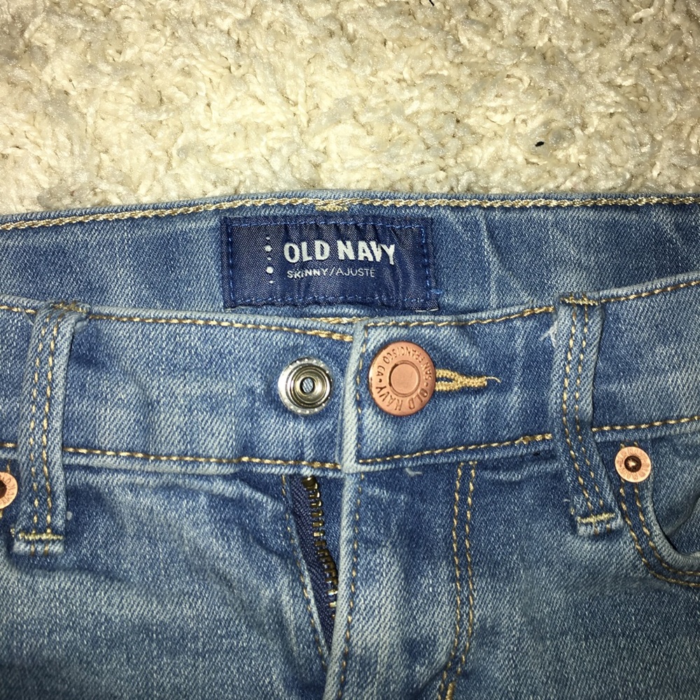 Out grown - Picture 3 of 4