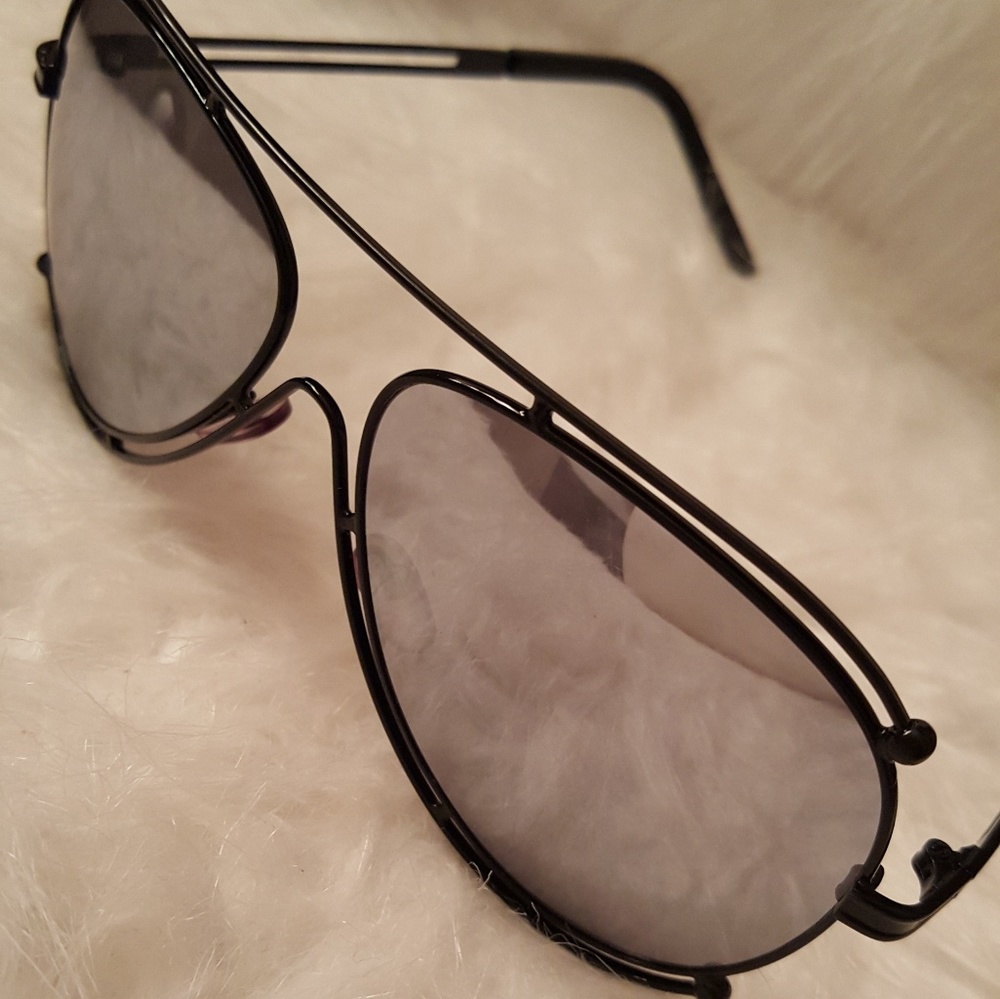 Aviators black frame soft black mirror lense