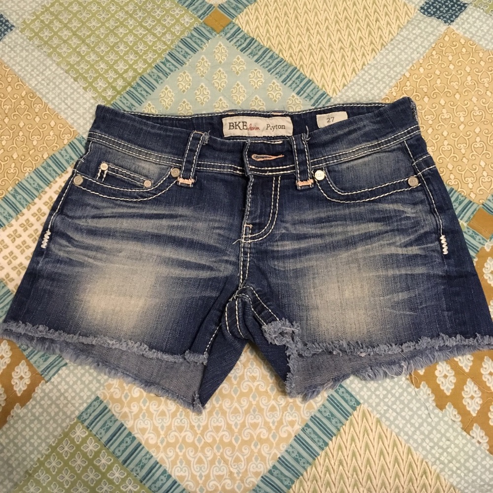 BKE Payton shorts size 27