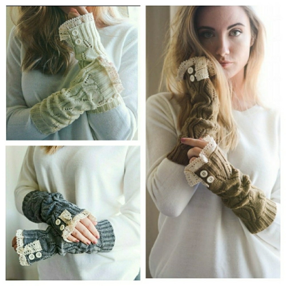 🌟HOST PICK - Arm Warmers w/ Lace & Buttons