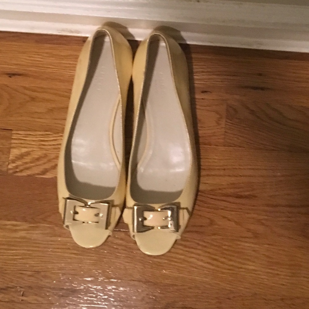 Gucci patent leather flats