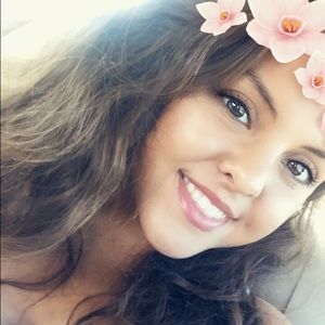 Meet your Posher, Danielle