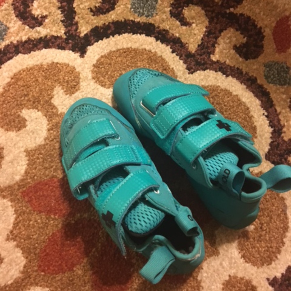 So iLL rock climbing shoes