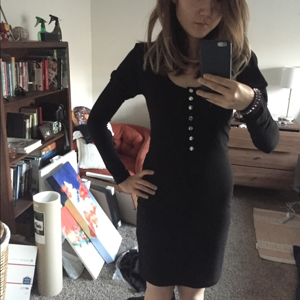 Long Sleeve Dress with Slight Puff Sleeves - Picture 6 of 7