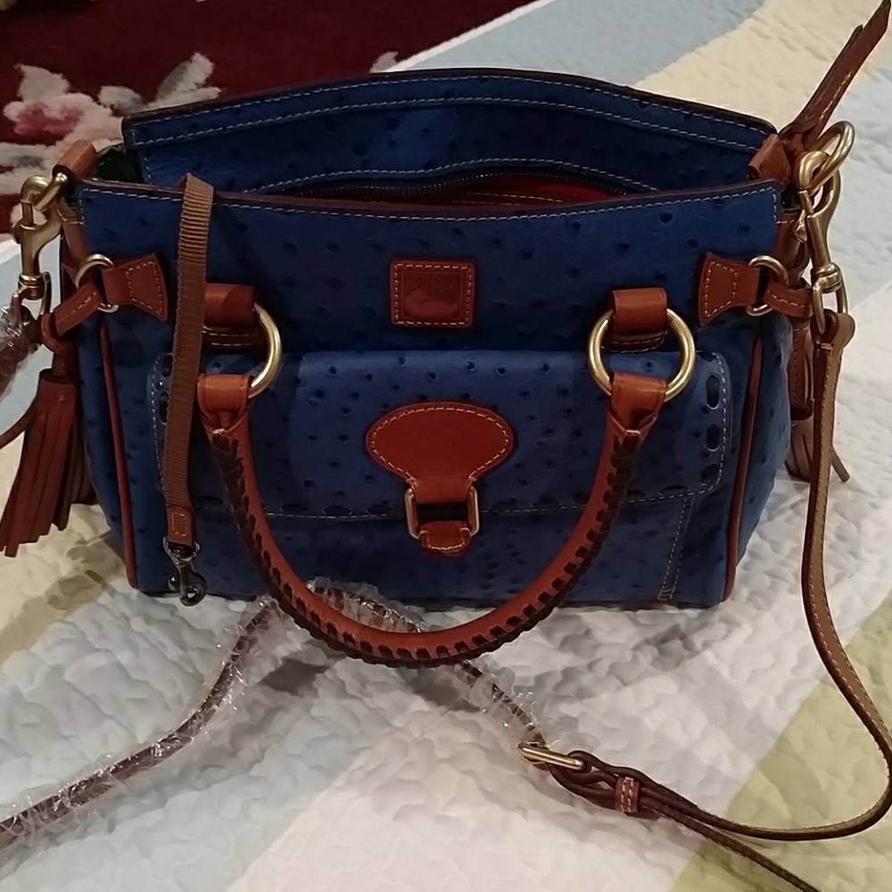 Beautiful medium pocket D&B satchel with dust bag