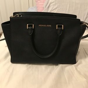 💥FLASH SALE💥 Michael Kors Large Selma Bag