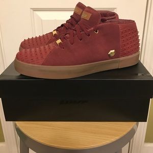 Nike Lebron XIII Lifestyle Shoes | Men's Size 10.5