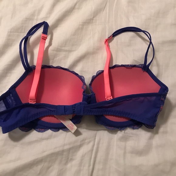 PINK VS Push up bra - Picture 2 of 3