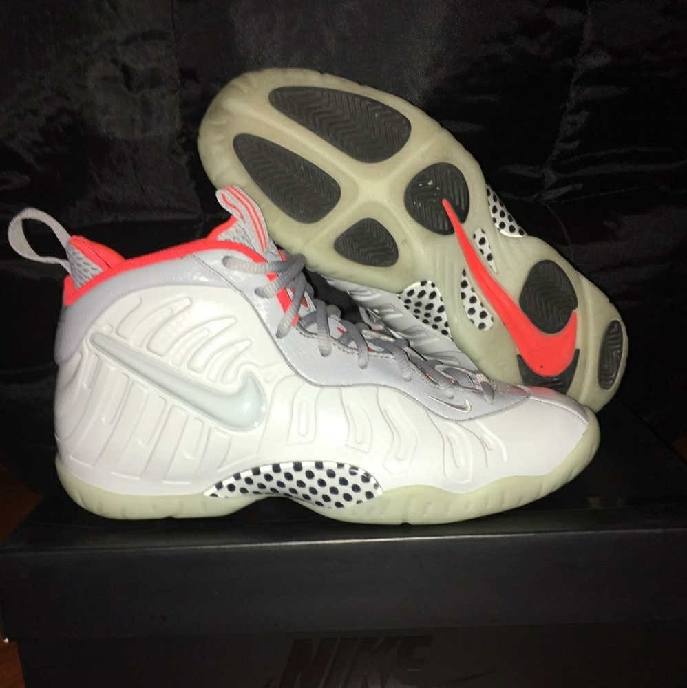 Nike yeezy foamposit