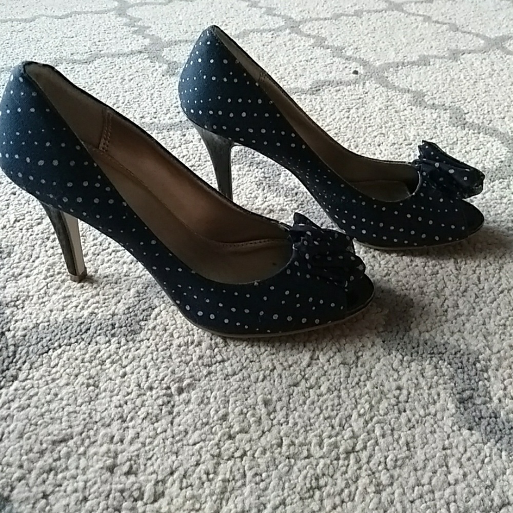 Perfect Perky Pumps! - Picture 2 of 6