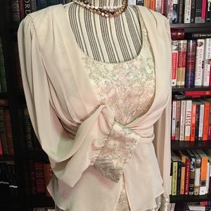 Elegant Cream & Gold Lace Cachet blouse, size 8