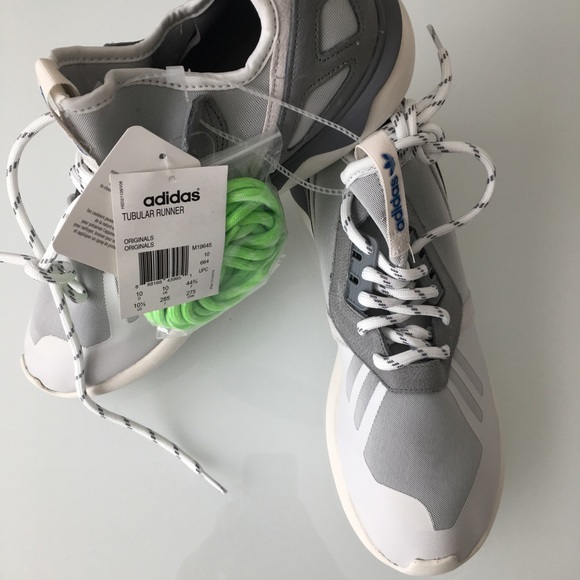 Men's Adidas tubular runner Shoes Brand New - Picture 4 of 4