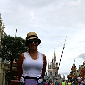 Meet your Posher, Claudia