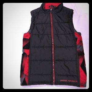 UA Boy's vest size YSM