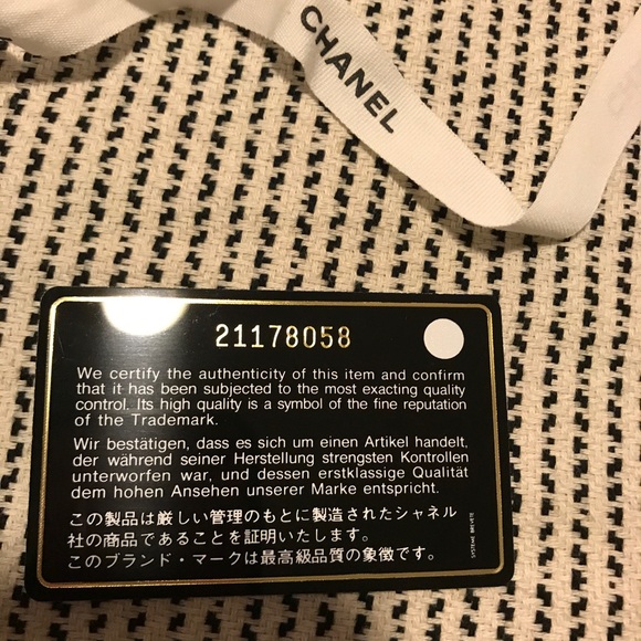 Chanel Caviar Card Case - Picture 3 of 5