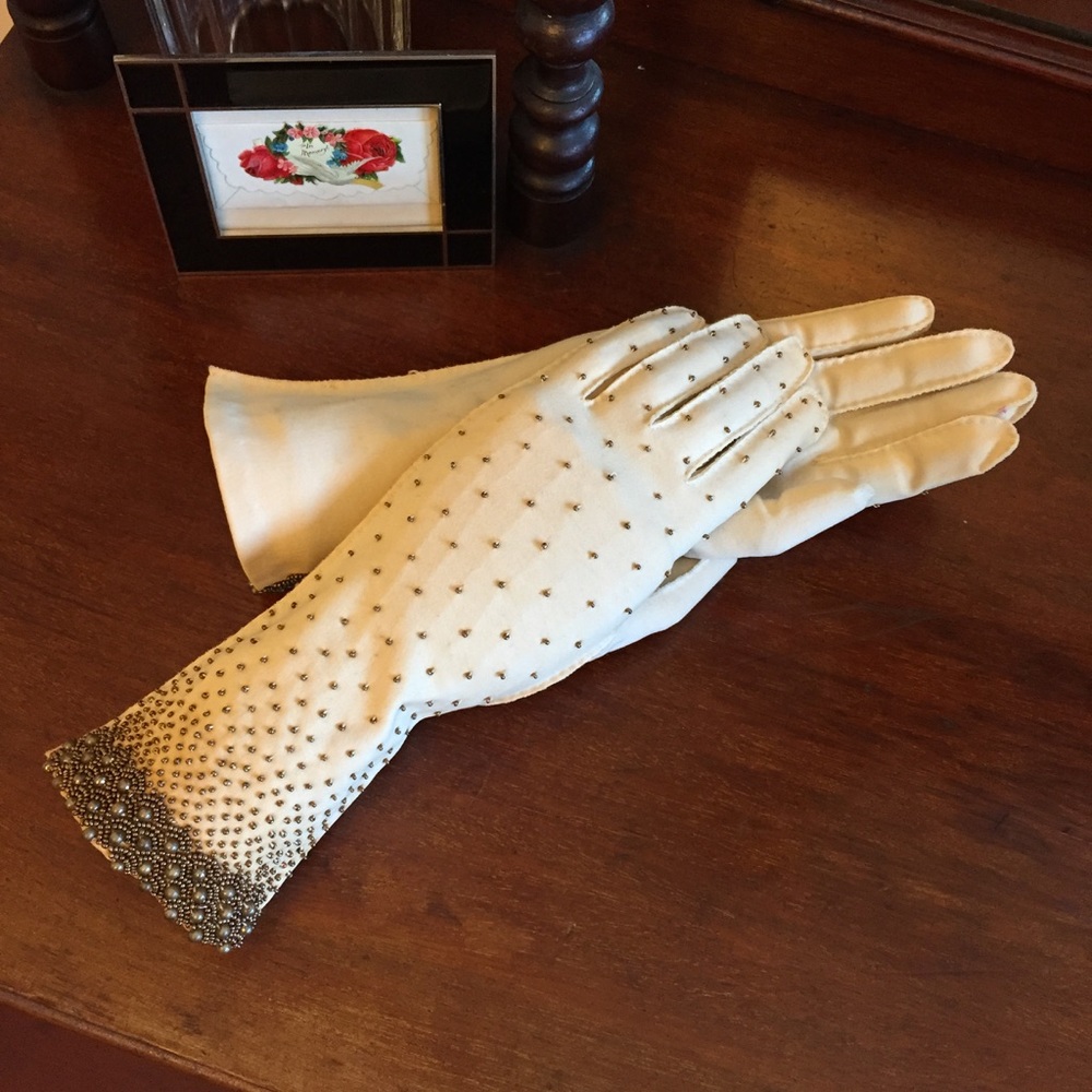 Vintage Beaded Clothes Size 6.5