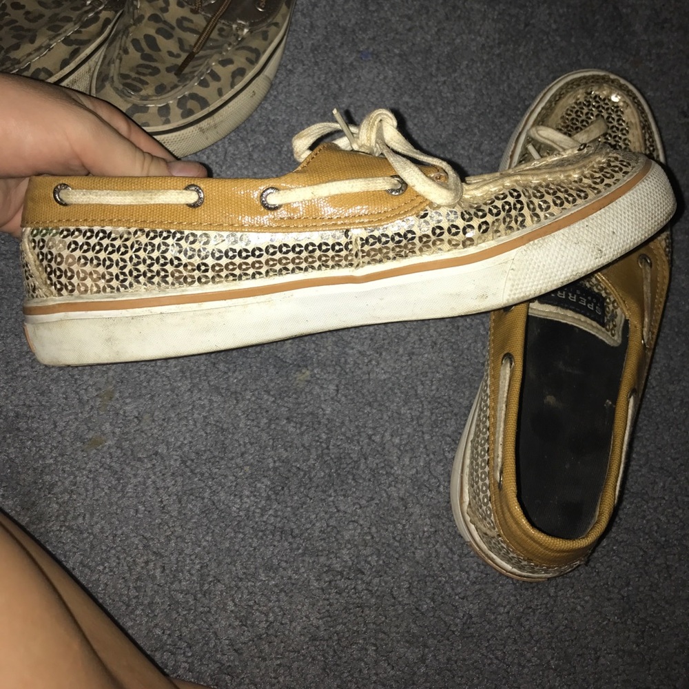 Silver Sperry's - Picture 2 of 3