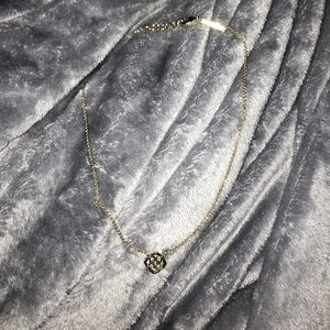 Kendra Scott necklace