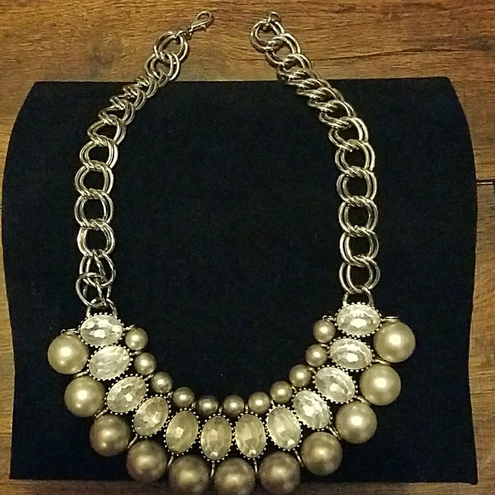 Crystal and Grey pearl necklace