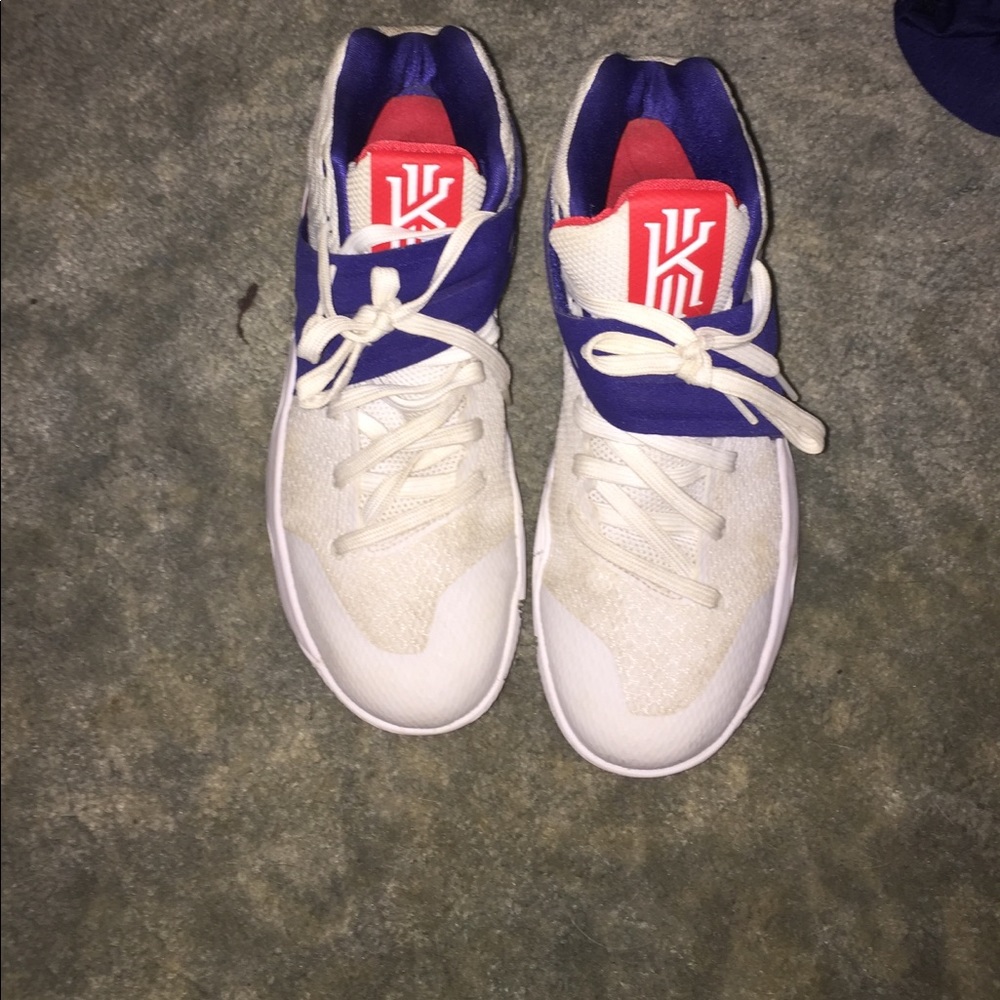 Kyrie 2 Basketball Shoes