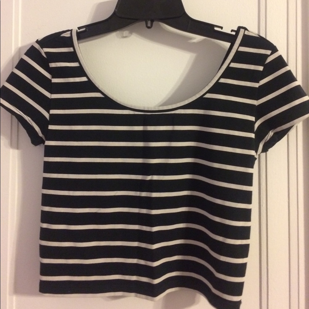 B&W Striped Crop Top