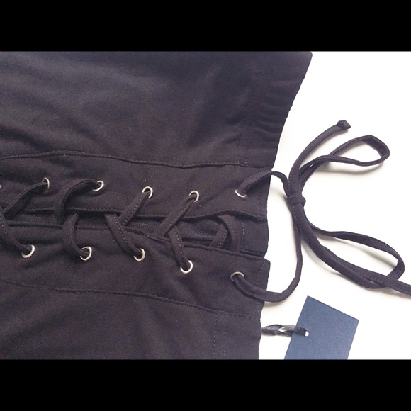 🌹NWT Lace-up Black Side Mesh Leggings! - Picture 2 of 2