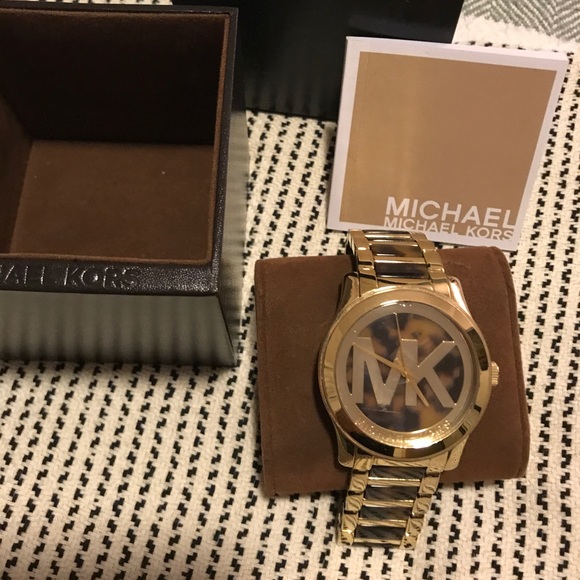 Michael Kors watch - Picture 2 of 3