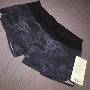 Lululemon Run Times Short NWT in blue