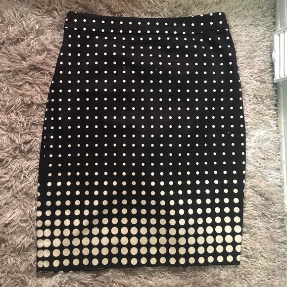 J. Crew Dresses & Skirts - 💄J. Crew Factory Polkadot pencil skirt