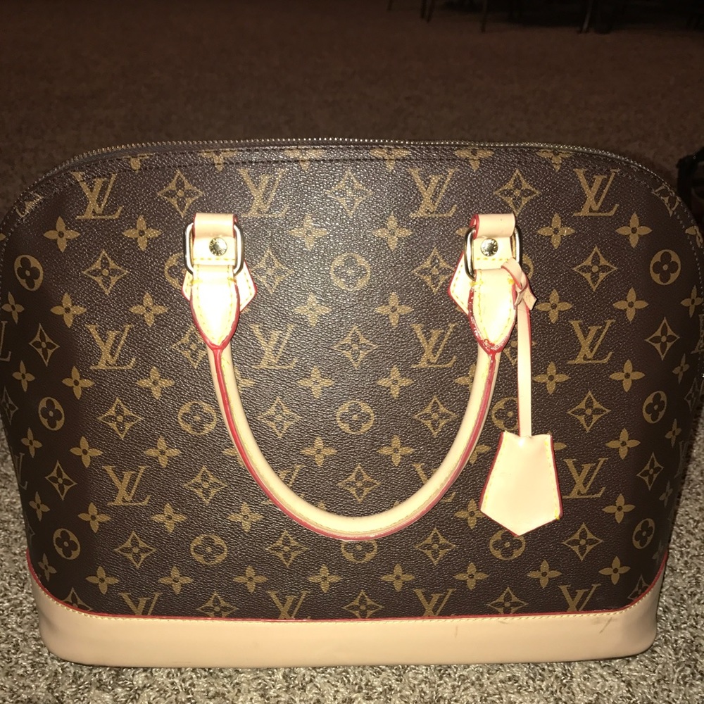 Louis Vuitton purse