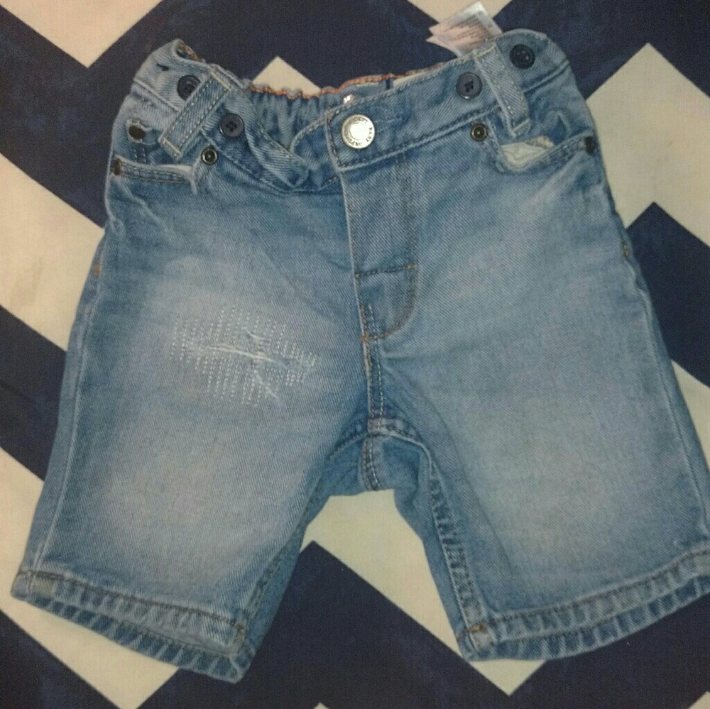 H&M baby boy 4-6 month denim shorts