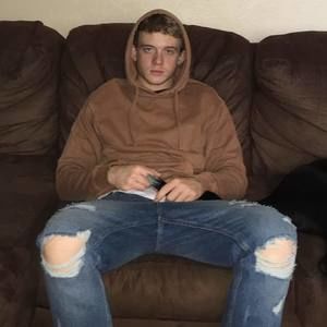 Meet your Posher, Devin