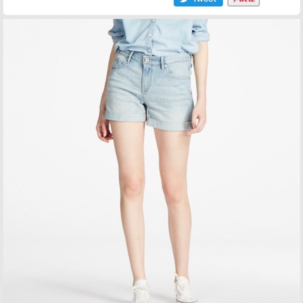Uniqlo denim shorts