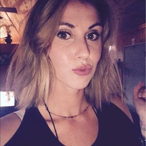 Meet your Posher, Victoria