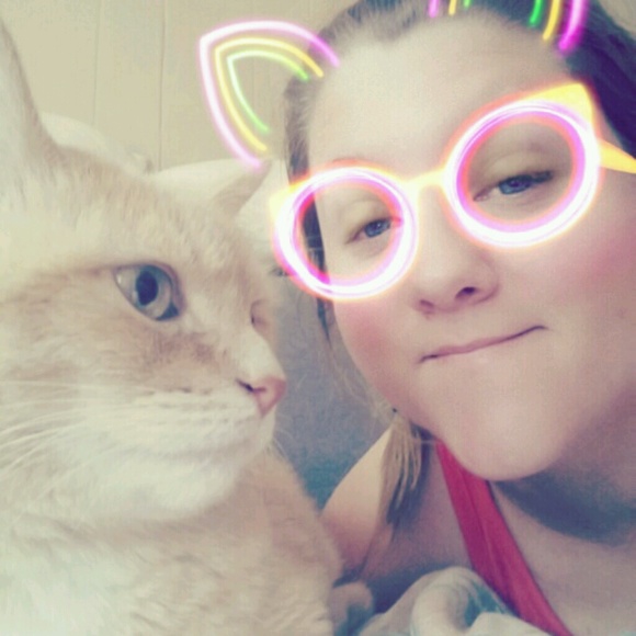 Meet your Posher, Sara - Picture 1 of 1